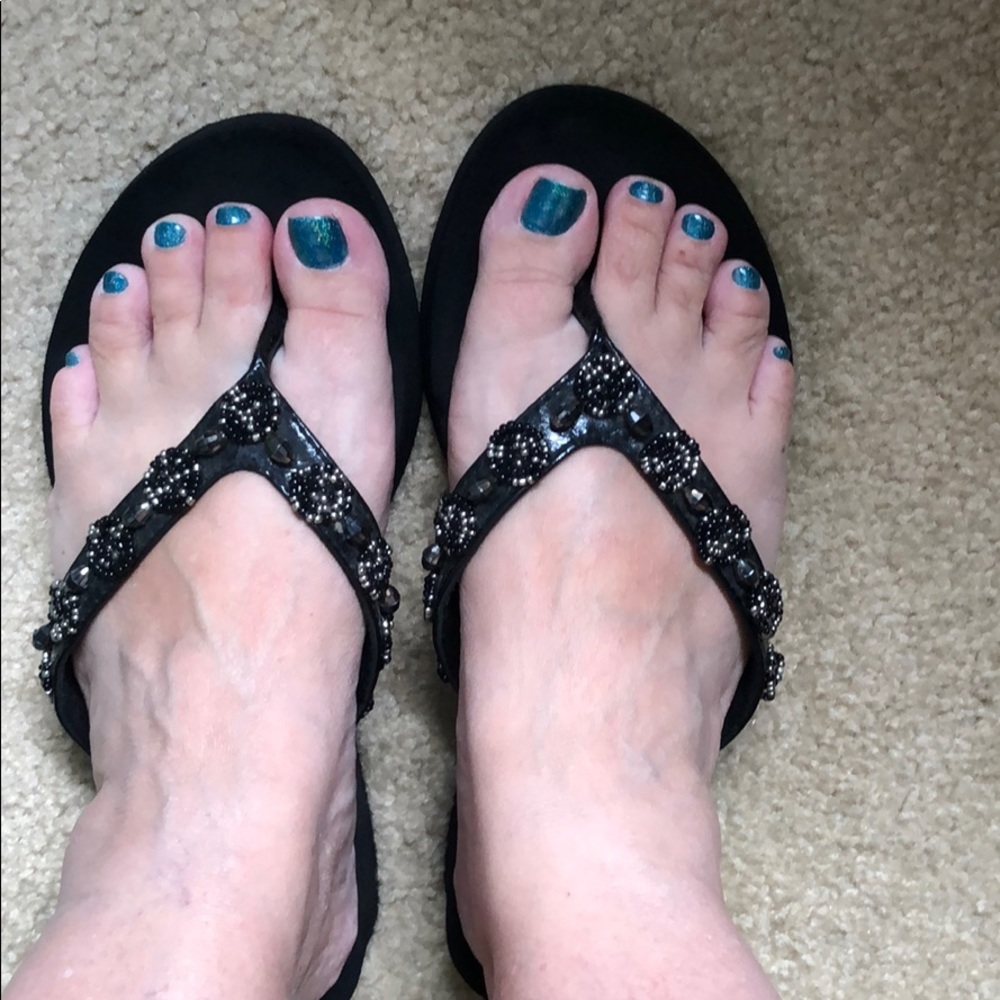 Women’s Black Wedge Sandal, size 6-6.5 - Picture 2 of 5
